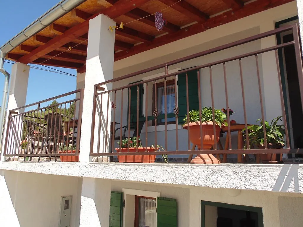 סטאריגרד-פקלניצה Holiday Home Paklenica