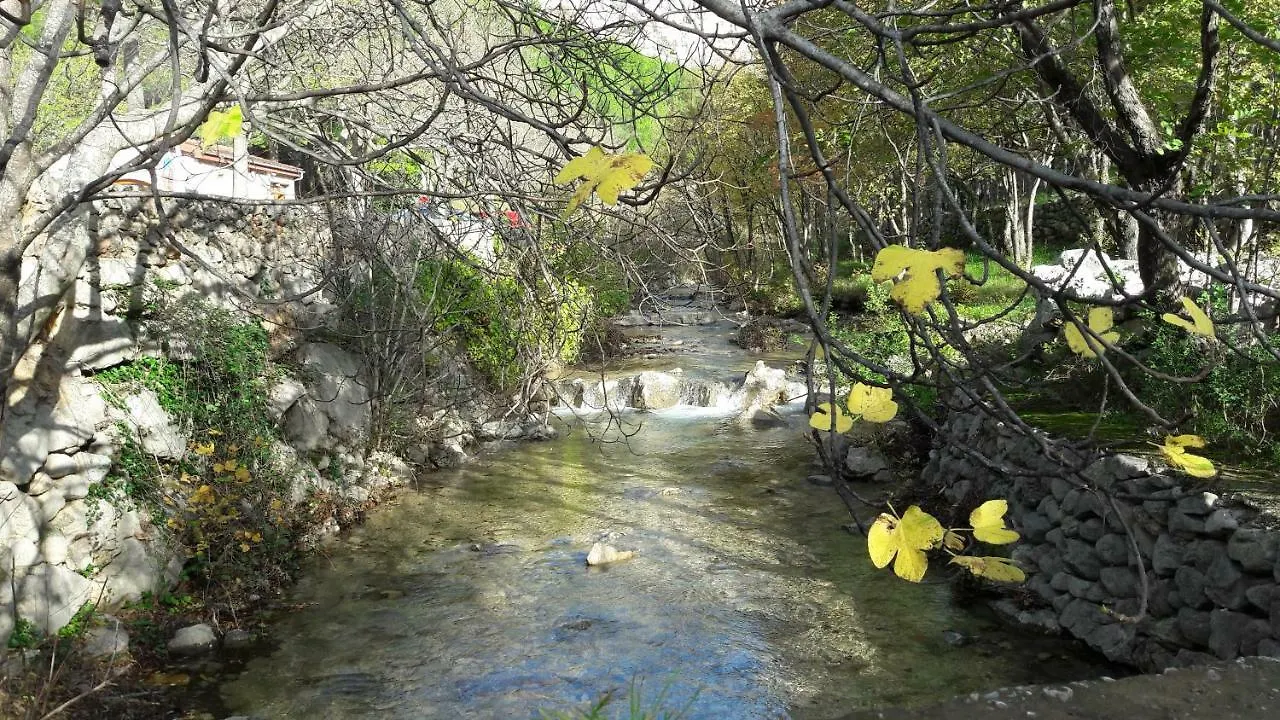 סטאריגרד-פקלניצה Holiday Home Paklenica